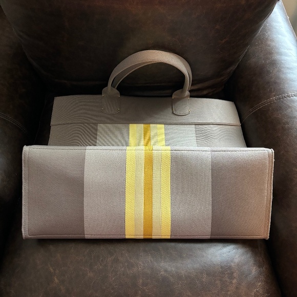 Rothy's FEED Bag - Picture 3 of 5